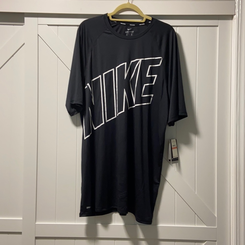 Nike Dry UPF 40+ Shirt